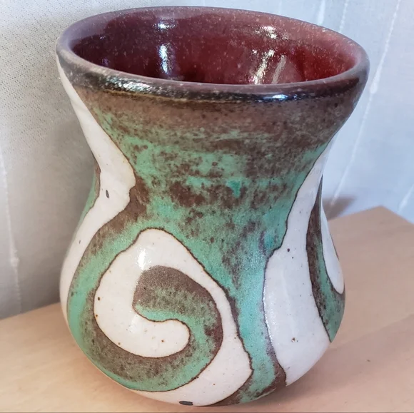 Artisan Ceramic Swirl Mug - Green, Natural, and Brown Brad Henry - Picture 2 of 6